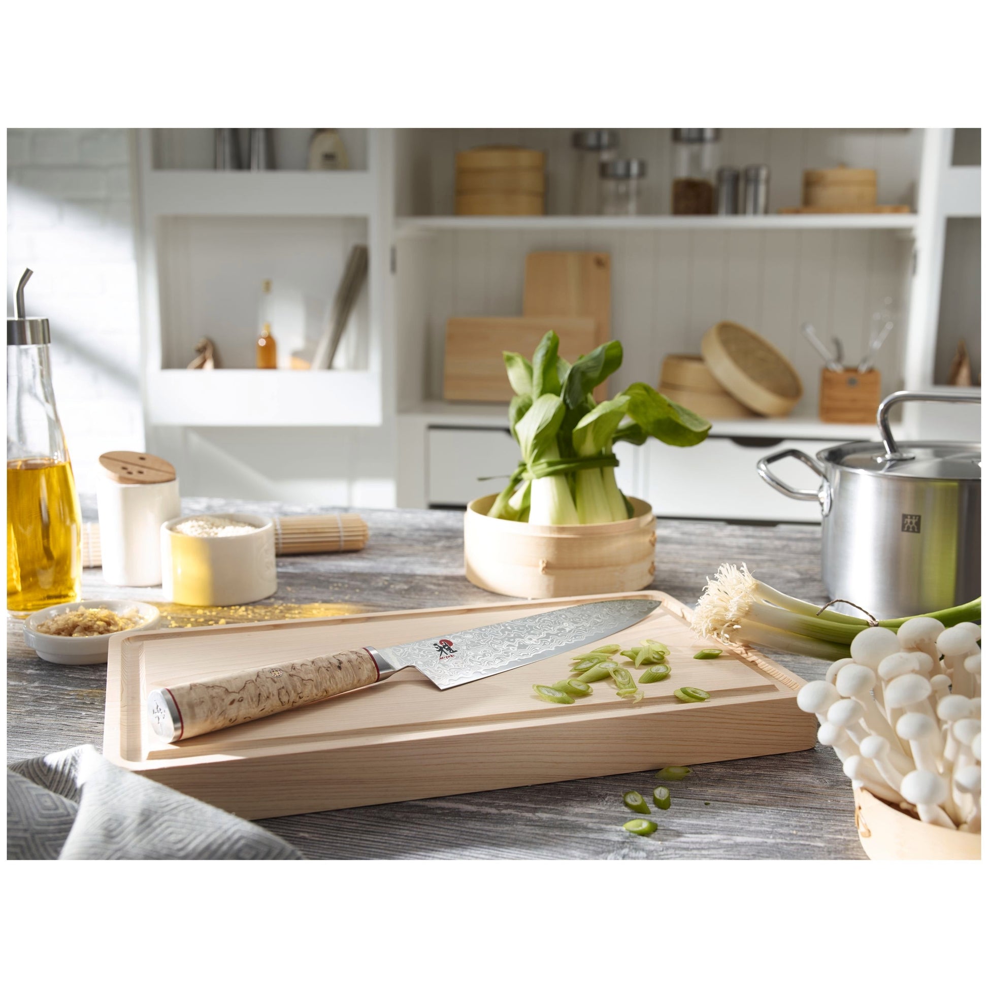 ZWILLING - Cuchillo Santoku Miyabi 5000 MCD-B, 18 cm / 7.1" image 4