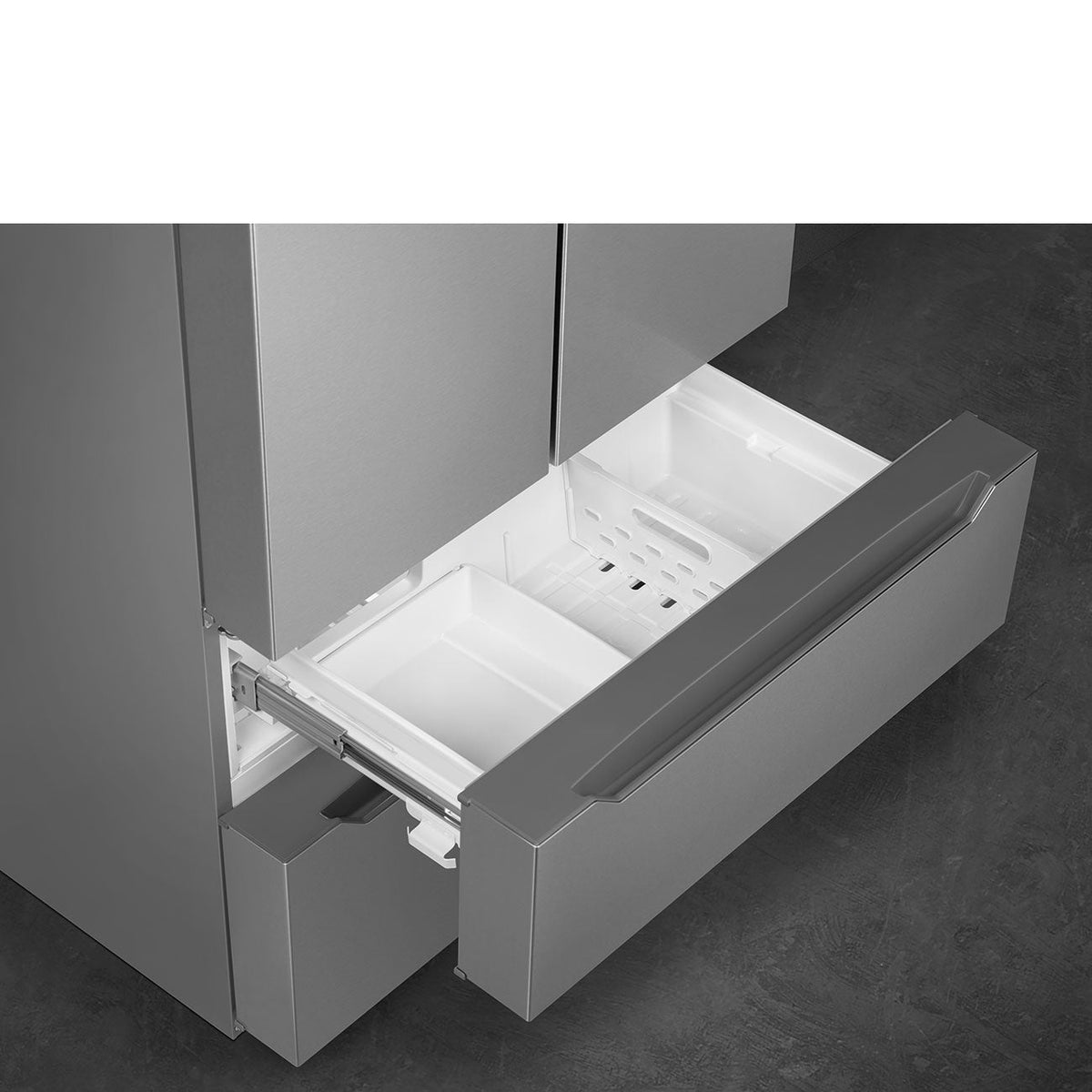 SMEG - Refrigerador Independiente de 36" image 3