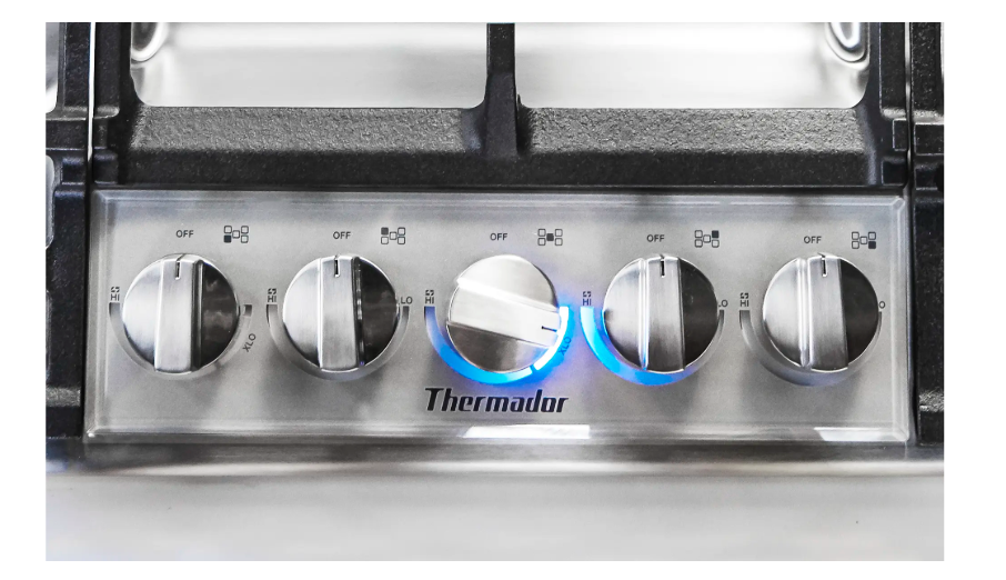 Thermador-30" Masterpiece 5 Burner Gas Cooktop, Xlo, Pedestal