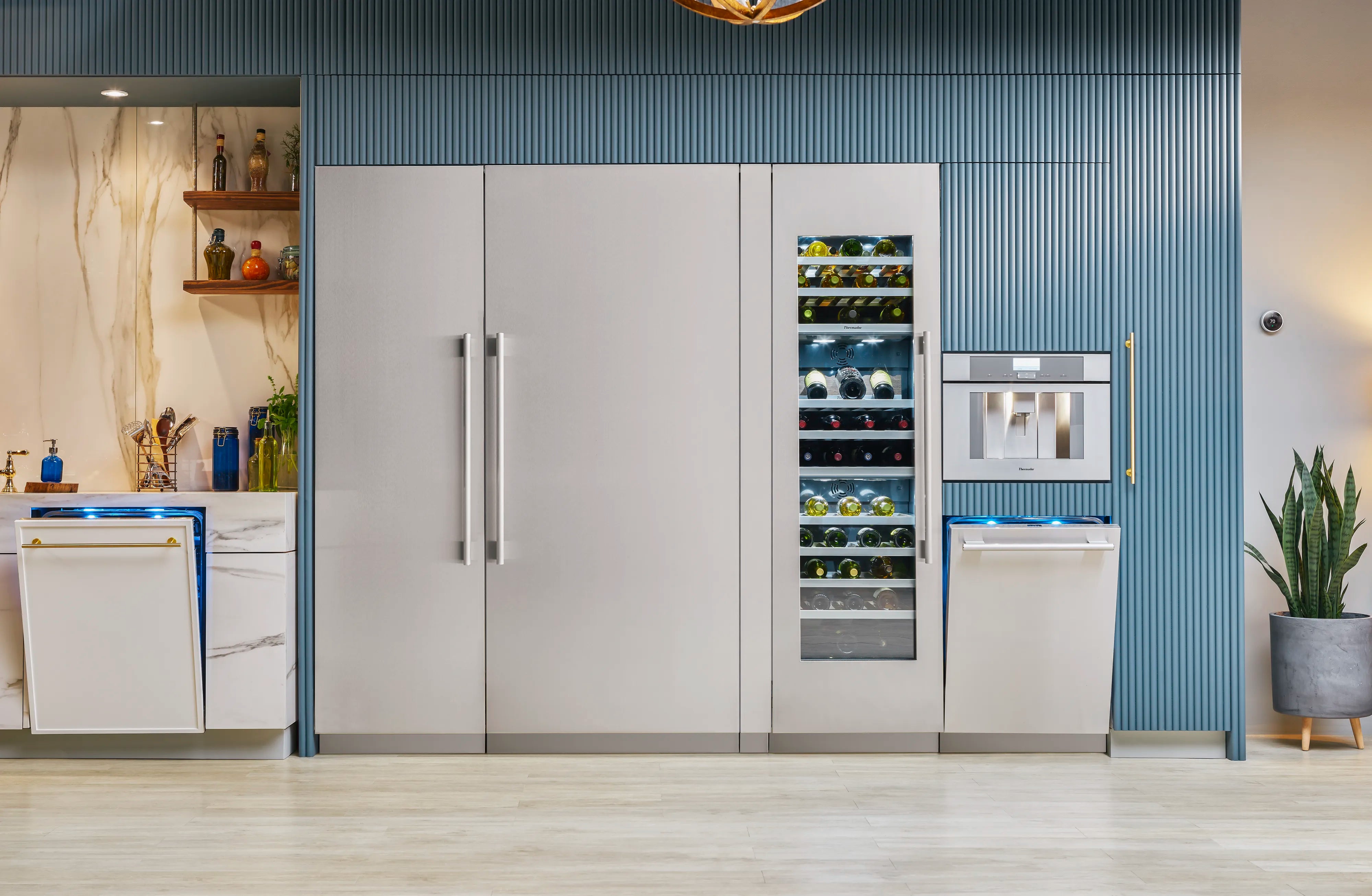 THERMADOR - FreedomÂ® Congelador Empotrado en Columna de 30'' image 1