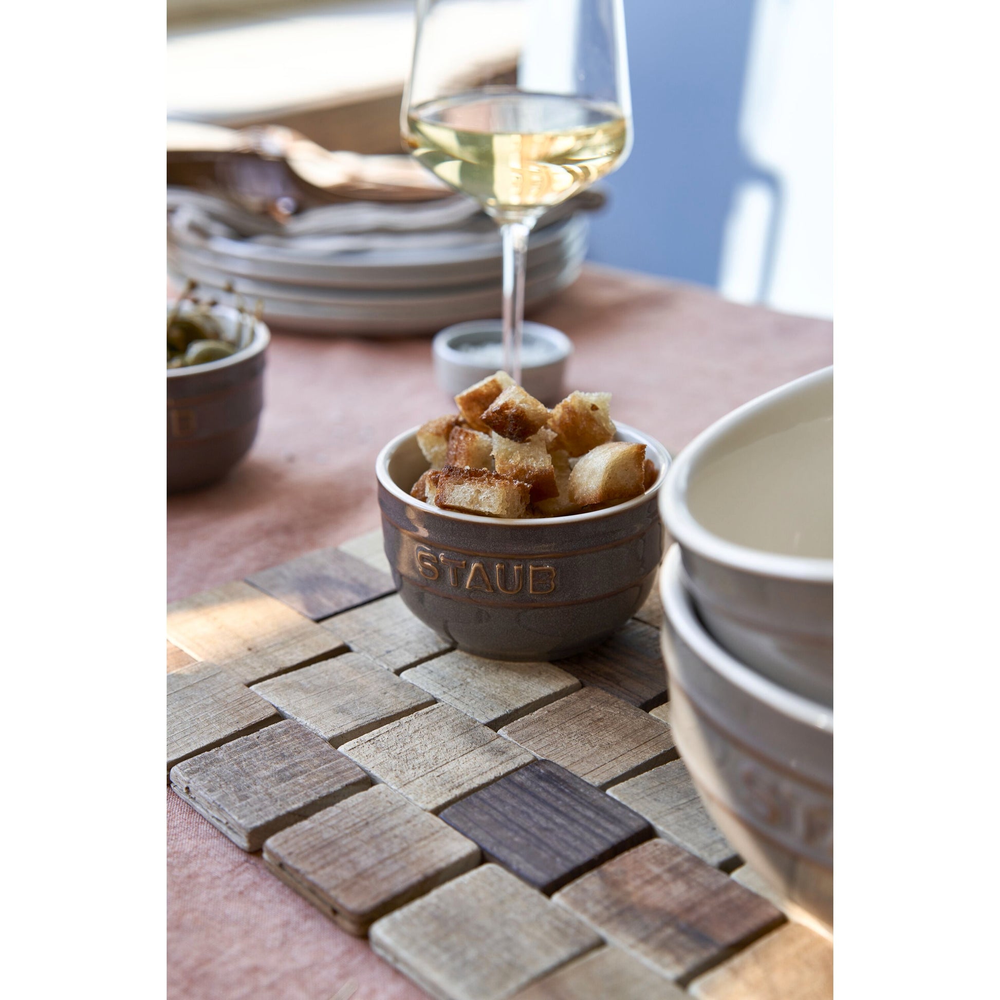 STAUB - Juego de Ramequines Redondos en Color Gris Antiguo (2 piezas) image 1