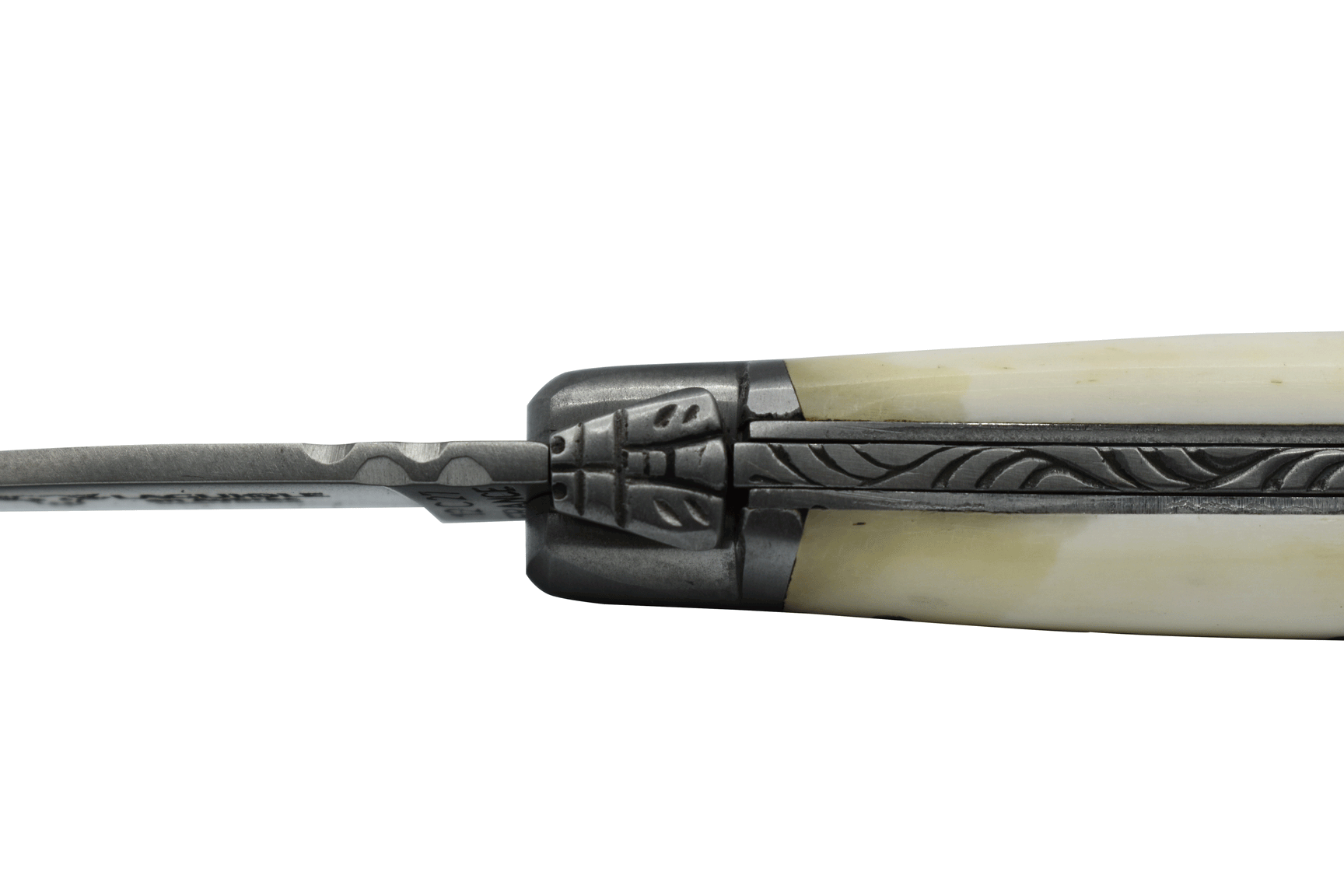 LAGUIOLE - Cuchillo plegable con mango de hueso image 3