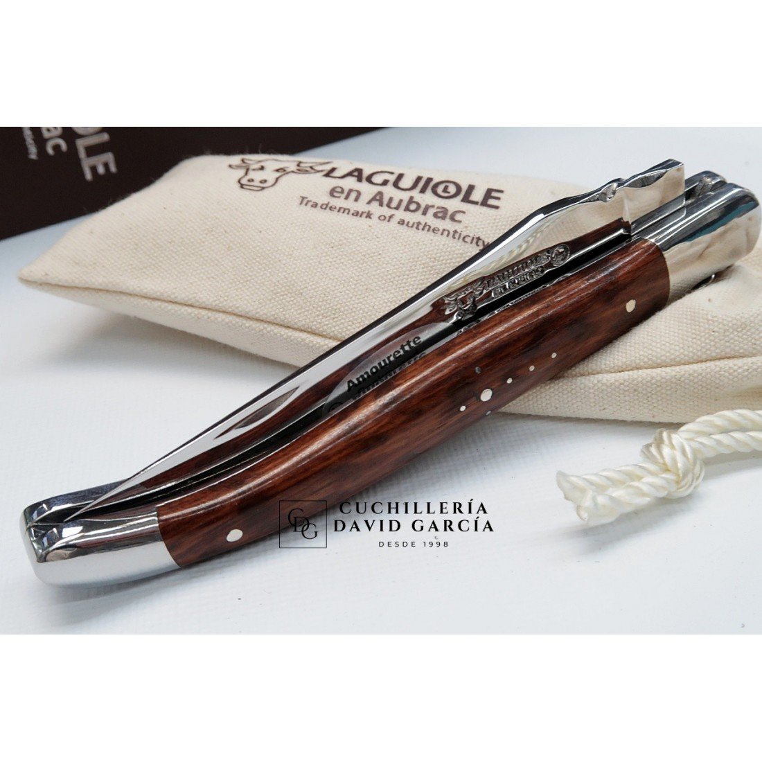 LAGUIOLE - Cuchillo plegable con mango de madera image 2