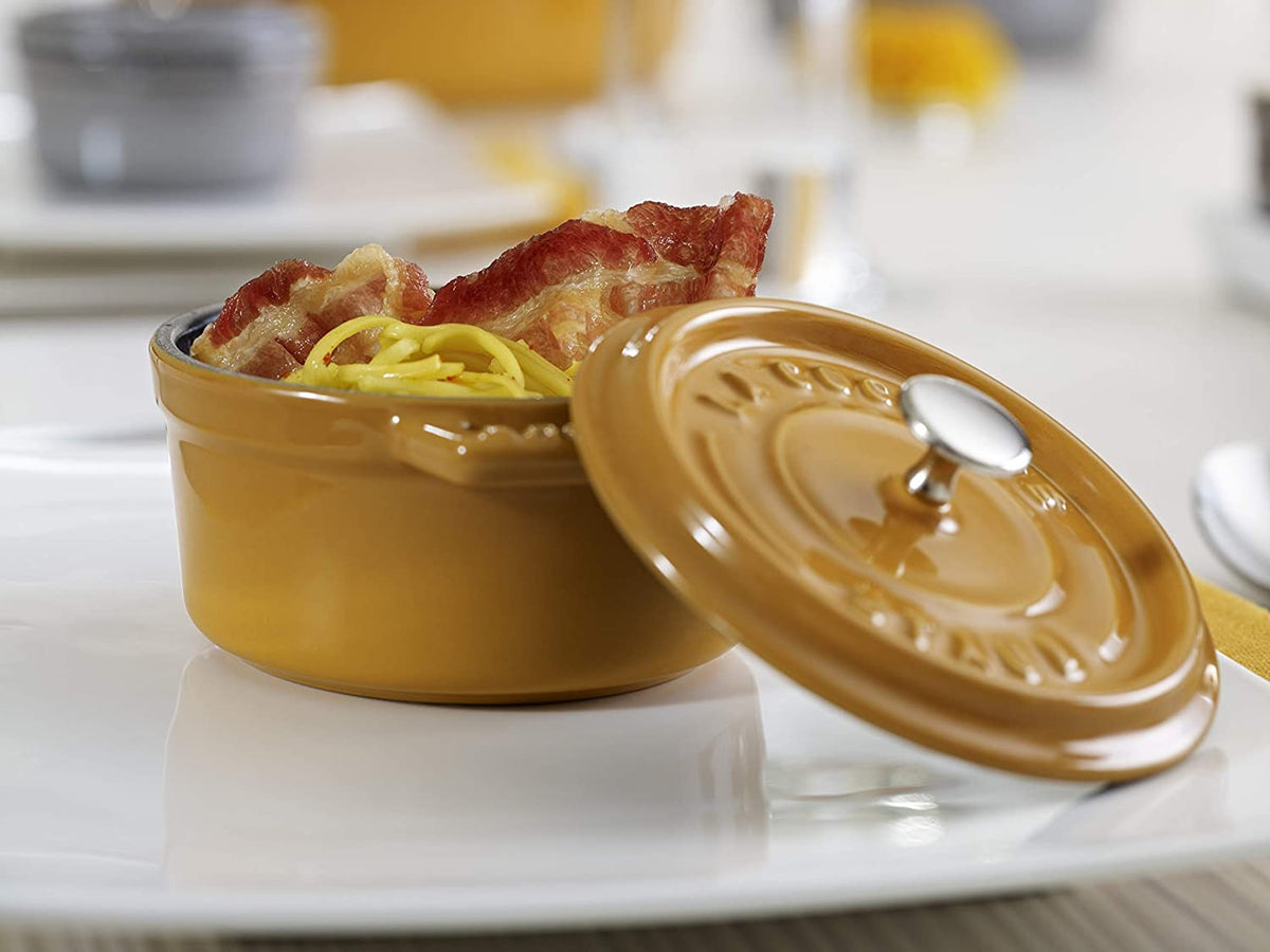 STAUB - Cocotte redonda 10 cm - Mostaza image 2